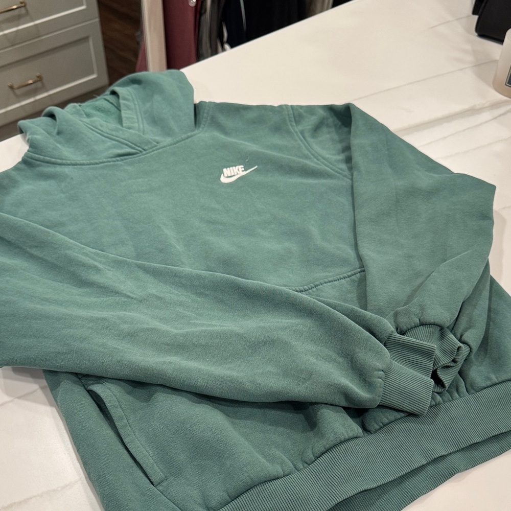 Nike Men's Teal Crewneck Sweater